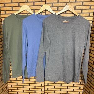 Lot Of Three‎ Long Sleeve Tees Size Small